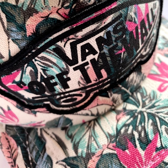 Vans Off The Wall Classic Unisex Snap Back Trucker Hat Hawaiian Tropical Floral - Picture 3 of 11